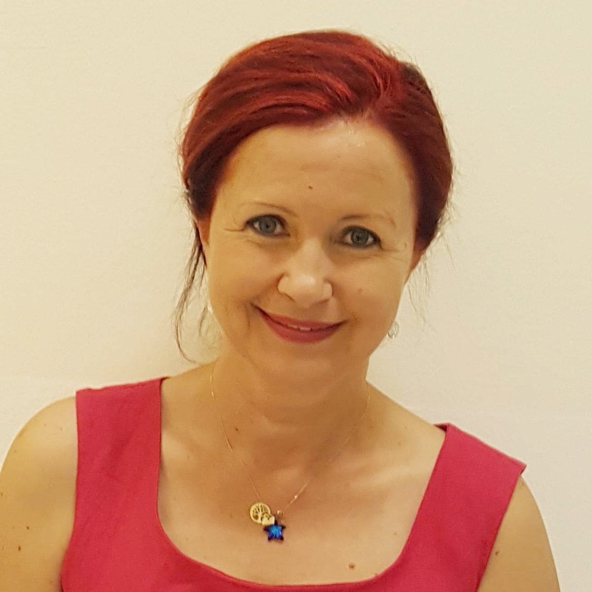 Ilona Enikö Csiszer